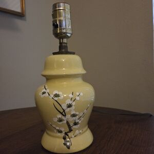 Vintage Yellow Table Lamp Chinoserie Handpainted Cherrie Blossoms Working Order